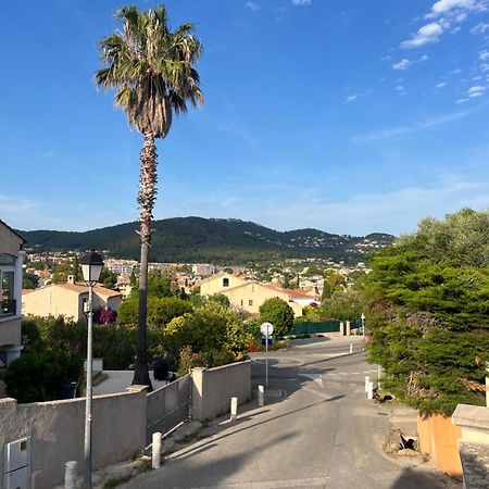 Charmant Bas De Villa Avec Terrasse A Proximite De La Plage Et Du Port Carqueiranne Dış mekan fotoğraf